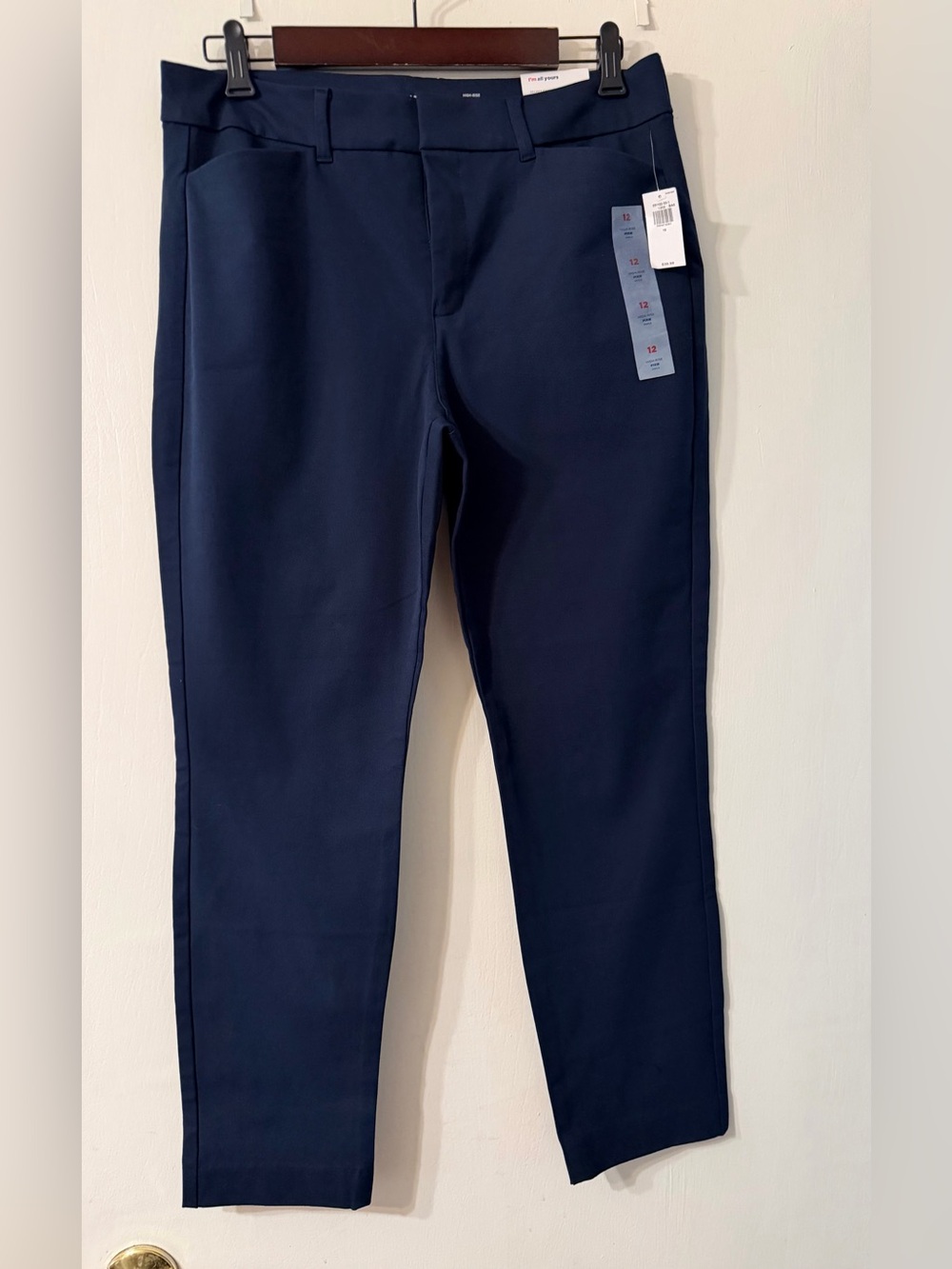 Old Navy NWT High Rise Pixie
Straight In The Navy Blue Dress Pants Sz 12